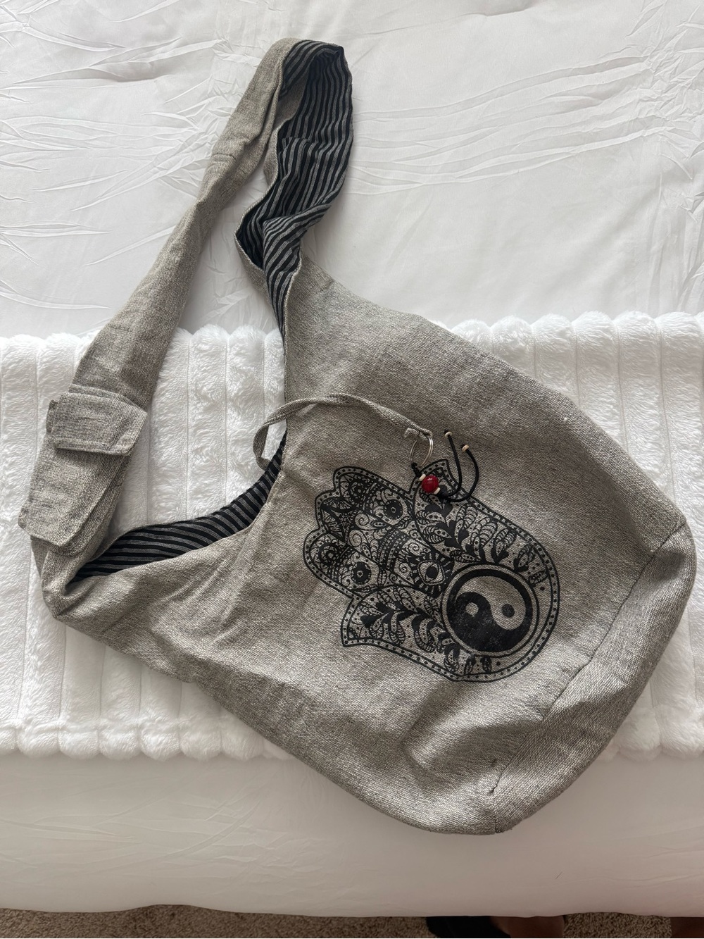Neutral Gray Hamsa Yin-Yang Crossbody Bag - Unbranded